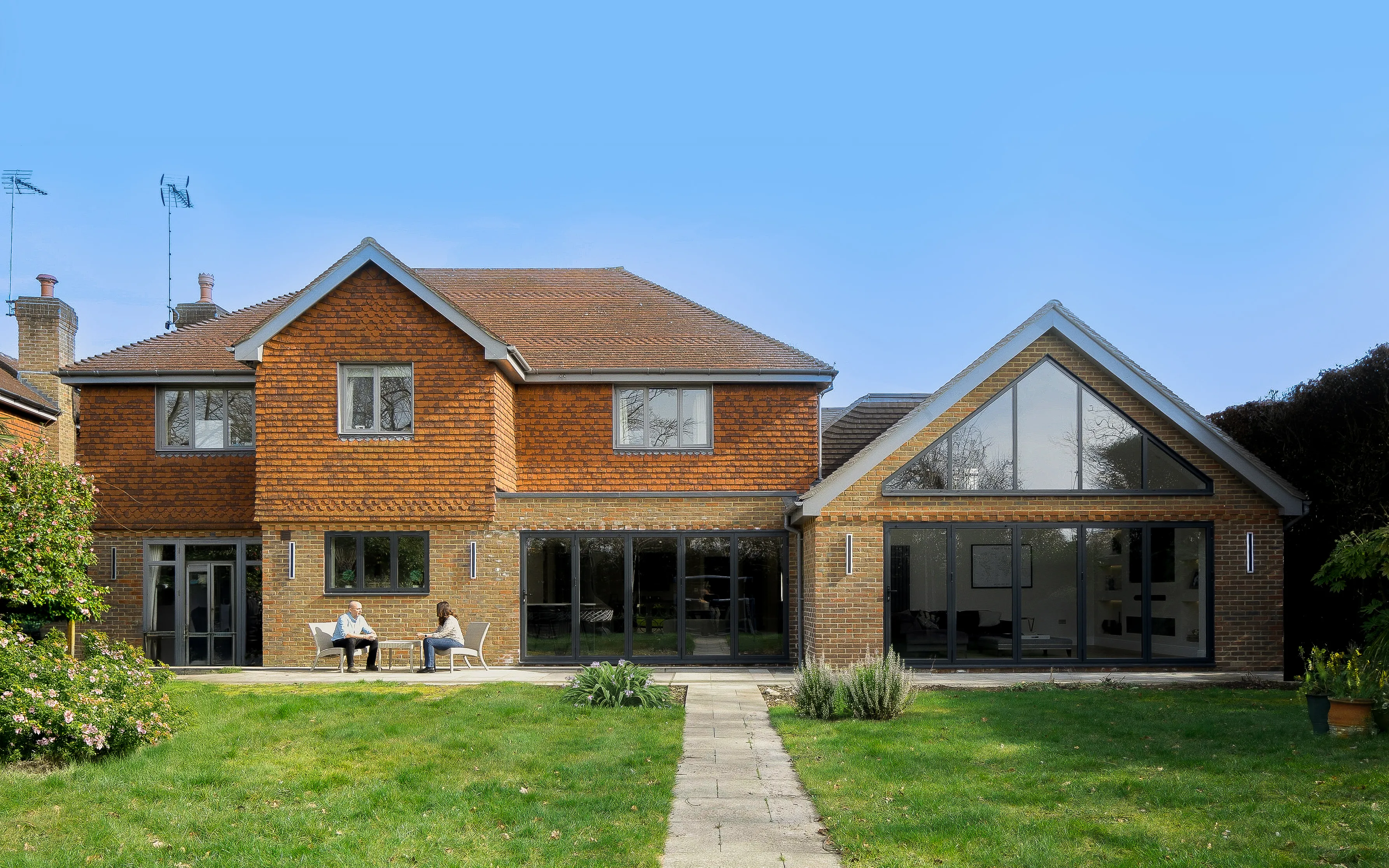 1 Lambourne Drive, Cobham
